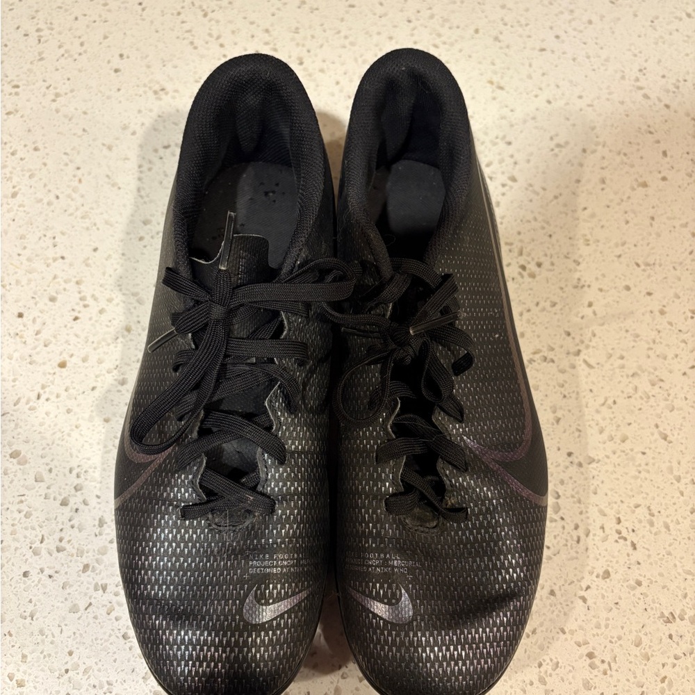 Women’s Nike Black Lightweight Soccer Cleats
